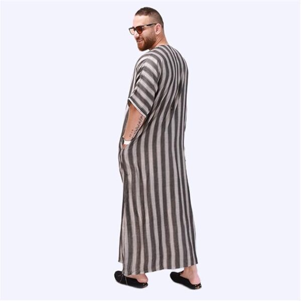 51Iy5YHYH5L._AC_SX679_ Khamiis Robe Classic Arab